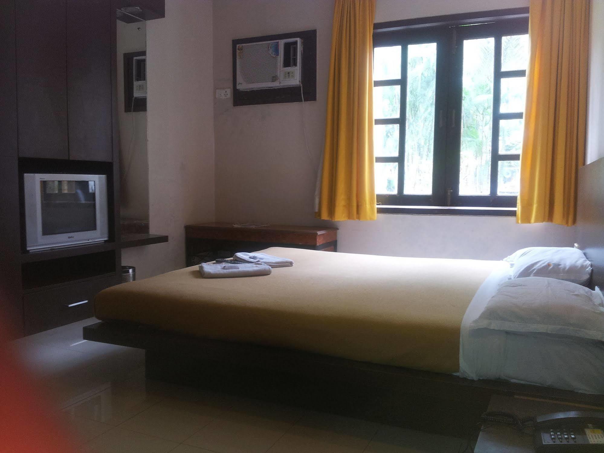 Silver Sands Beach Resort Daman Exteriér fotografie