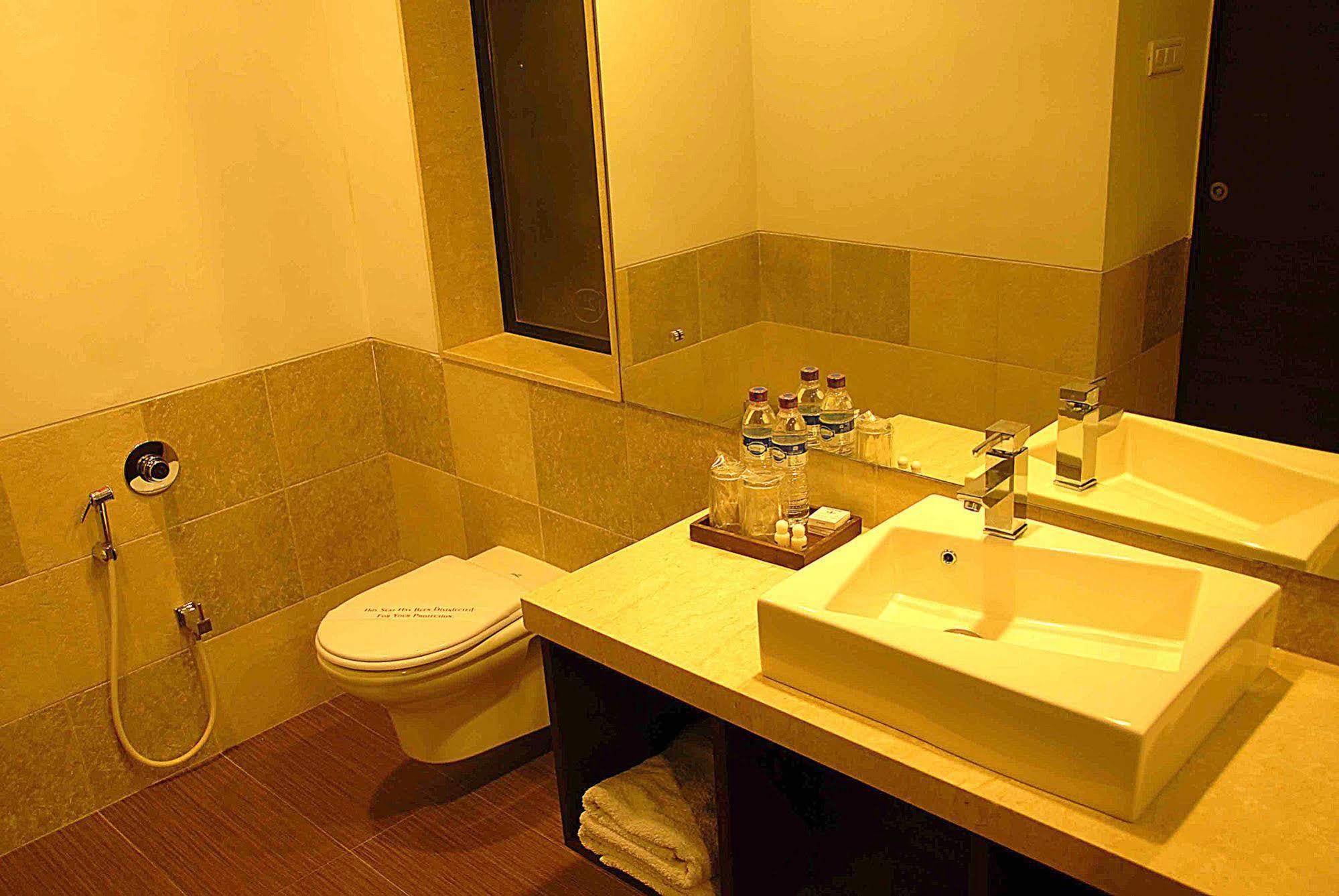 Silver Sands Beach Resort Daman Exteriér fotografie
