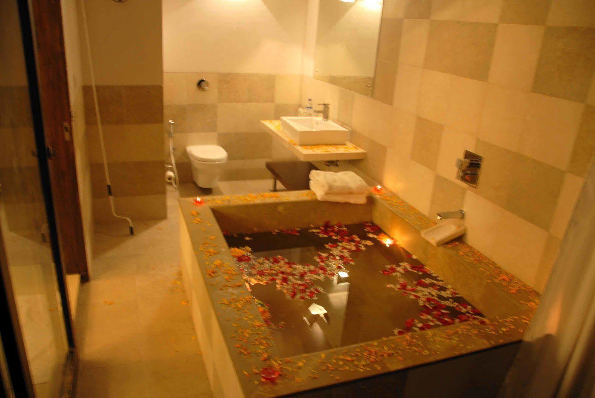 Silver Sands Beach Resort Daman Exteriér fotografie