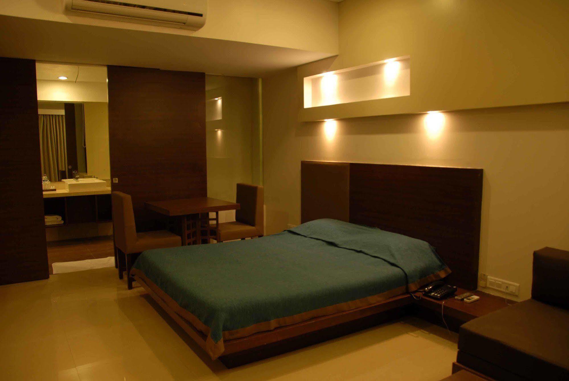 Silver Sands Beach Resort Daman Exteriér fotografie